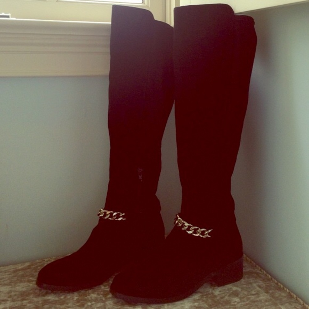 Beautiful faux suede tall boots silver chain 8.5 M